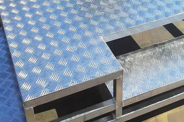 3003 Aplikasi Plat Pemeriksa Aluminium